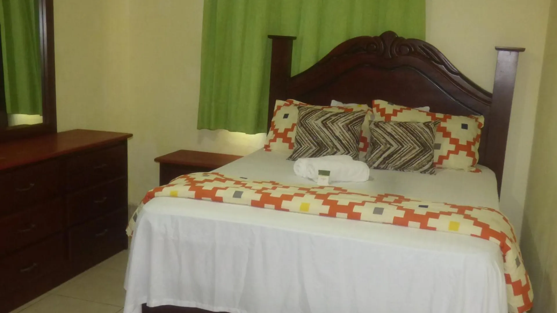Hotel Enrique I Gazcue, Bed And Breakfast location