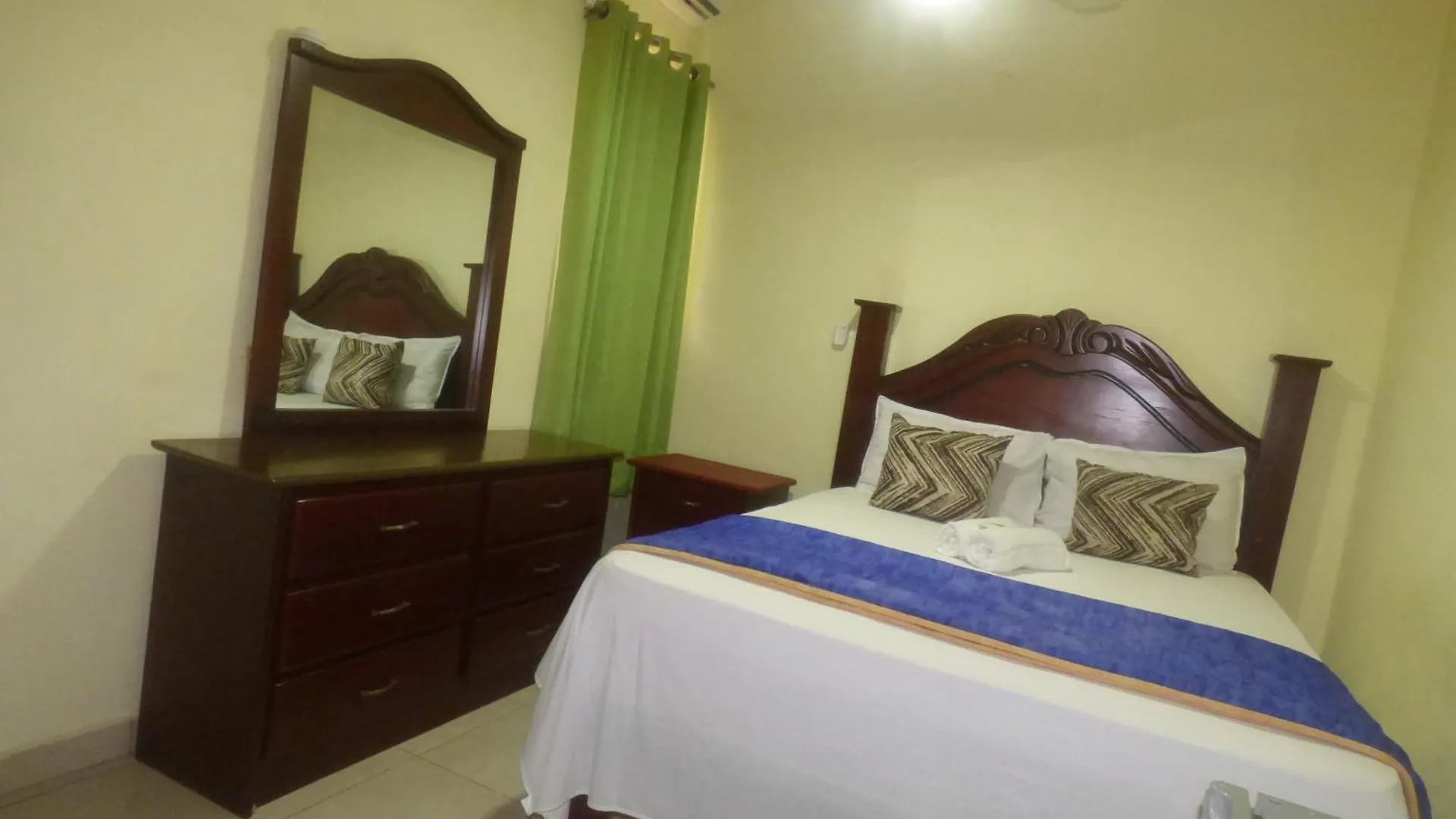 Hotel Enrique I Gazcue, Bed And Breakfast Santo Domingo Ostello