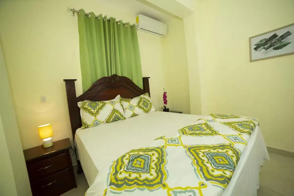 Ostello Hotel Enrique I Gazcue, Bed And Breakfast Santo Domingo Repubblica Dominicana
